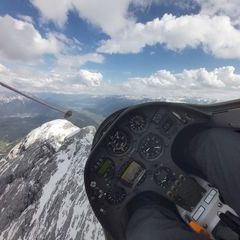 Flugwegposition um 14:37:33: Aufgenommen in der Nähe von Gemeinde Leutasch, Österreich in 2941 Meter